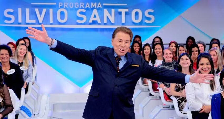  Silvio Santos, maior apresentador da TV brasileira, morre aos 93 anos em São Paulo